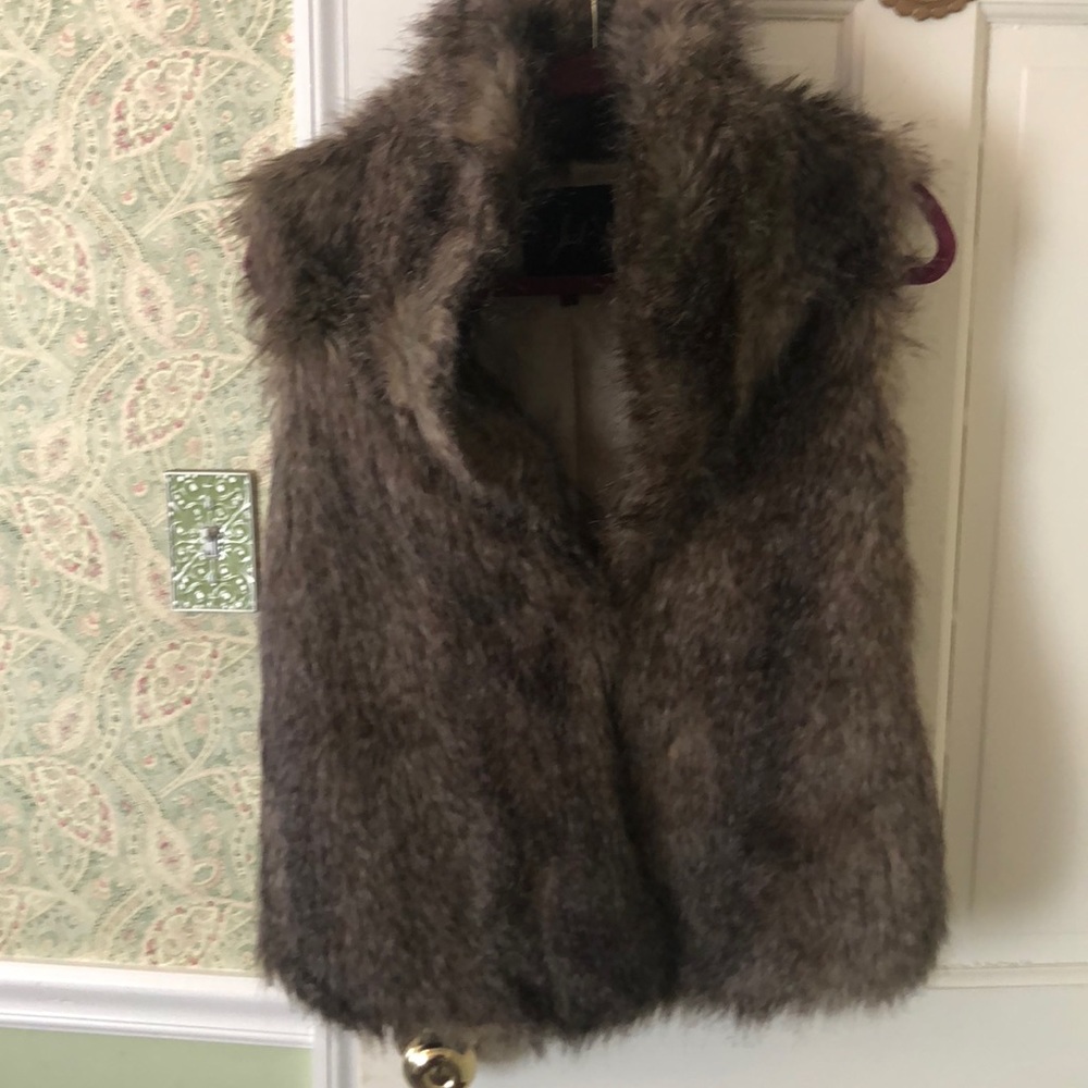 Fur vest